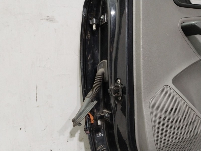 Recambio de puerta trasera derecha para seat toledo (kg3) style referencia OEM IAM 5JA833052C  NEGRO