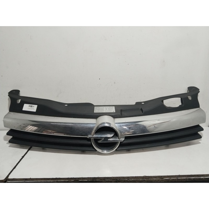 Recambio de rejilla delantera para opel astra h (a04) 1.9 cdti (l48) referencia OEM IAM 13238416  