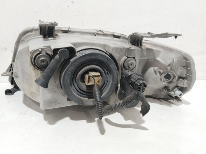 Recambio de faro derecho para daewoo kalos 1.2 se referencia OEM IAM 96408155  