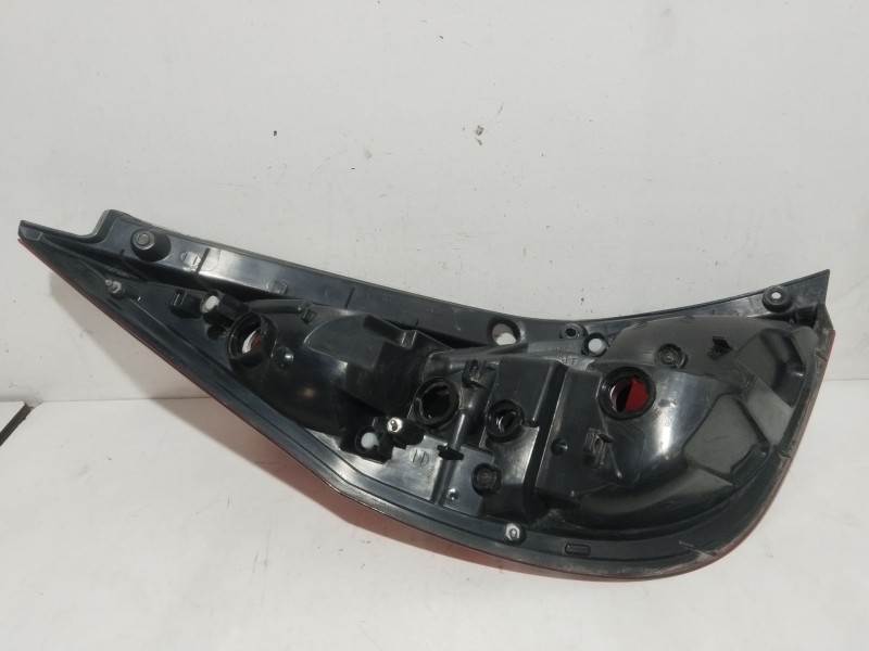 Recambio de piloto trasero derecho para hyundai i30 (fd) 1.4 referencia OEM IAM 924022R0  