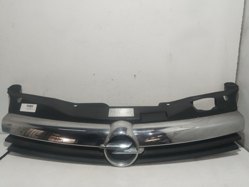 Recambio de rejilla delantera para opel astra h (a04) 1.7 cdti (l48) referencia OEM IAM 13238416  
