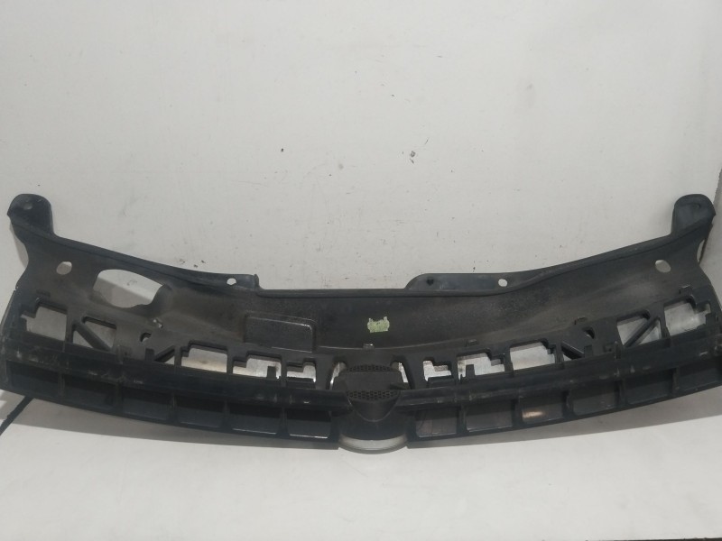 Recambio de rejilla delantera para opel astra h (a04) 1.7 cdti (l48) referencia OEM IAM 13238416  