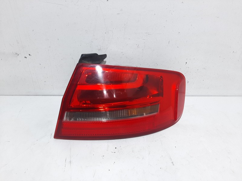 Recambio de piloto trasero derecho para audi a4 b8 avant (8k5) s4 quattro referencia OEM IAM 8K5945096AA  