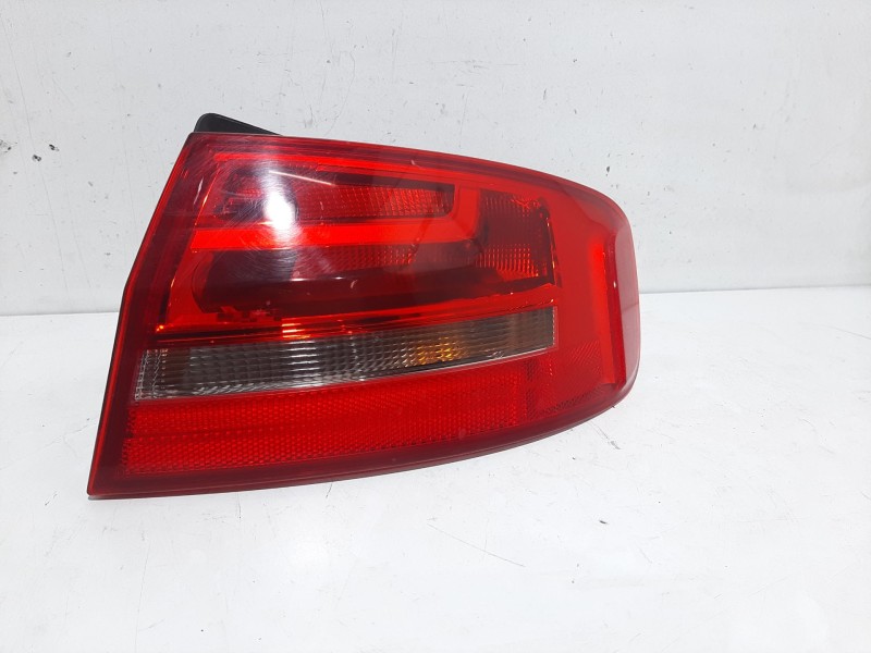 Recambio de piloto trasero derecho para audi a4 b8 avant (8k5) s4 quattro referencia OEM IAM 8K5945096AA  