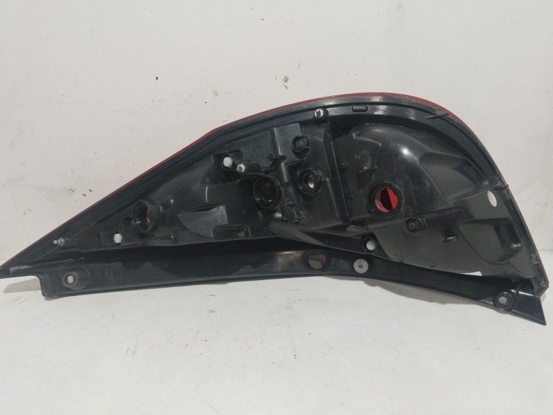 Recambio de piloto trasero izquierdo para hyundai i30 (fd) 1.4 referencia OEM IAM 924012R0  