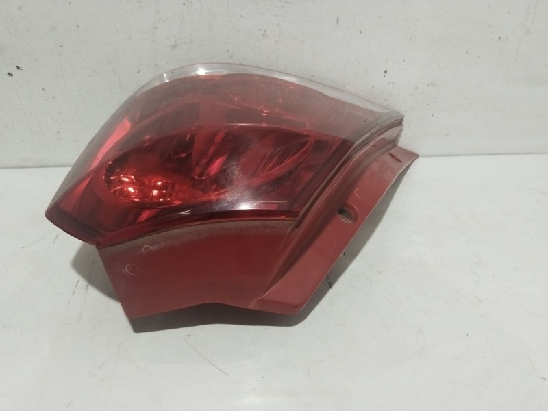 Recambio de piloto trasero derecho para daewoo kalos (klas) 1.4 16v referencia OEM IAM 300267R  