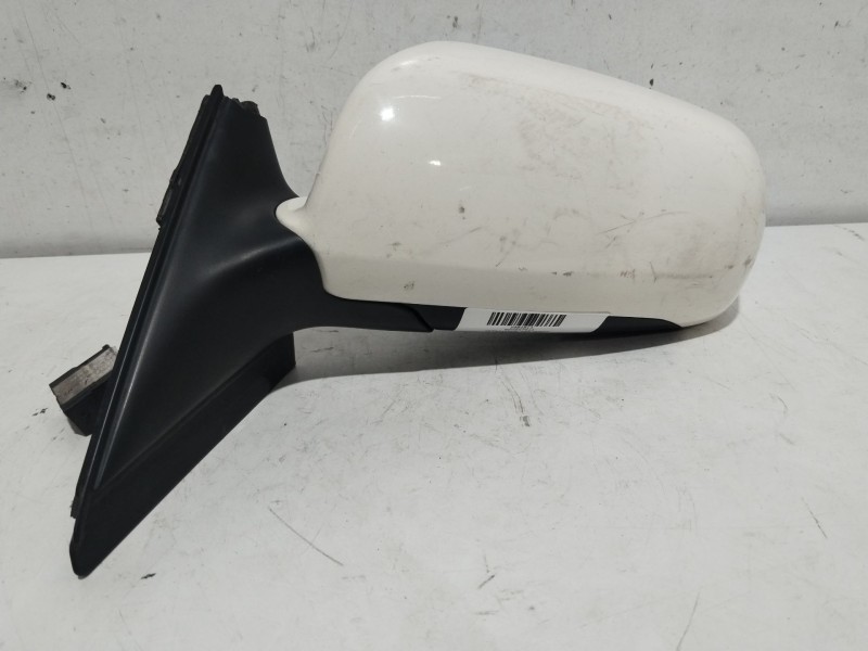 Recambio de retrovisor izquierdo para audi a4 berlina (b5) 1.9 tdi referencia OEM IAM 8D0857543  ELECTRICO