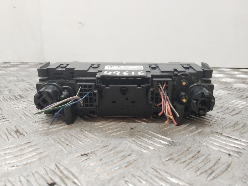 Recambio de mando calefaccion / aire acondicionado para skoda rapid active referencia OEM IAM 5JA820045B  