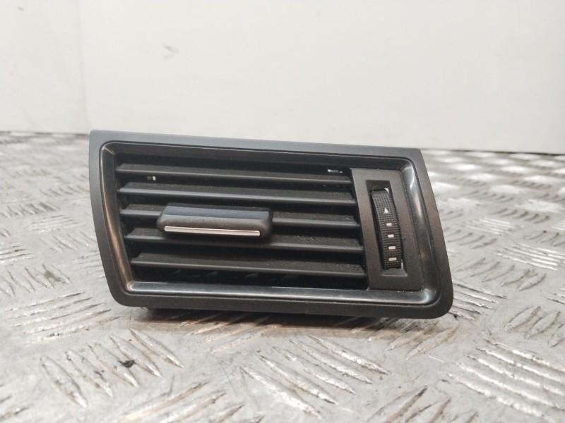 Recambio de rejilla aireador izquierdo para skoda rapid active referencia OEM IAM 5JA819702E  