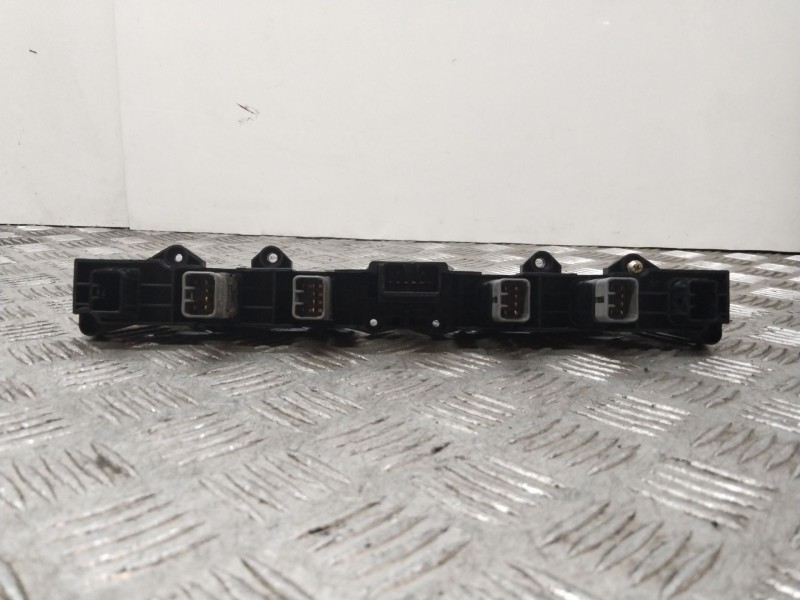 Recambio de warning para ssangyong rodius i 2.7 xdi referencia OEM IAM 8523021321HCH  