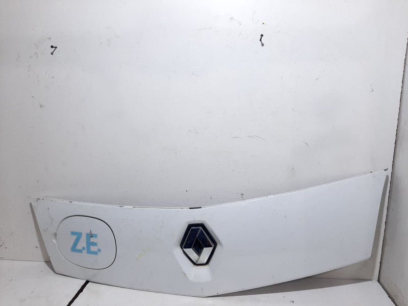 Recambio de rejilla delantera para renault kangoo z.e. referencia OEM IAM 8200916740  