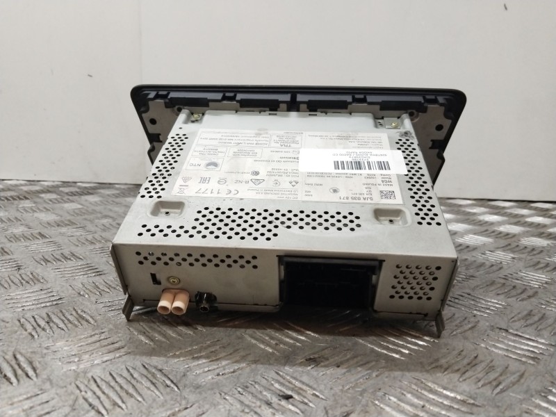 Recambio de sistema audio / radio cd para skoda rapid active referencia OEM IAM 5JA035871  