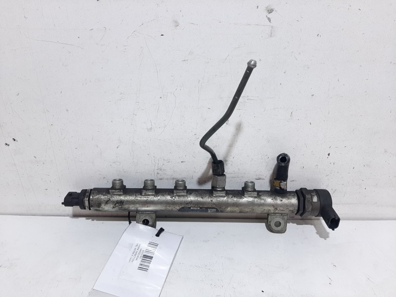 Recambio de rampa inyectora para opel astra h (a04) 1.9 cdti (l48) referencia OEM IAM 0445214056  