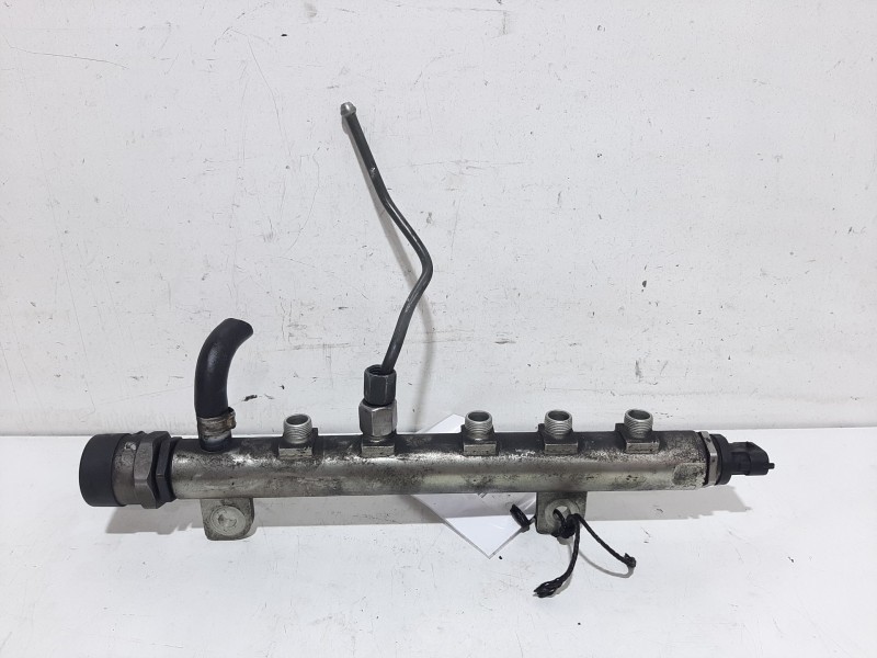 Recambio de rampa inyectora para opel astra h (a04) 1.9 cdti (l48) referencia OEM IAM 0445214056  
