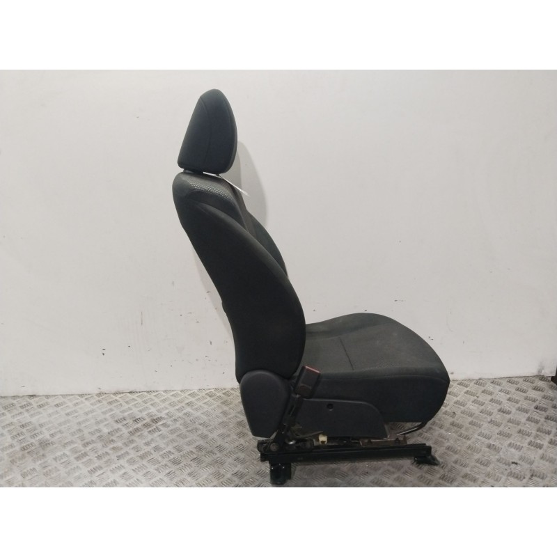 Recambio de asiento delantero izquierdo para toyota auris (_e18_) 1.8 hybrid (zwe186_) referencia OEM IAM   