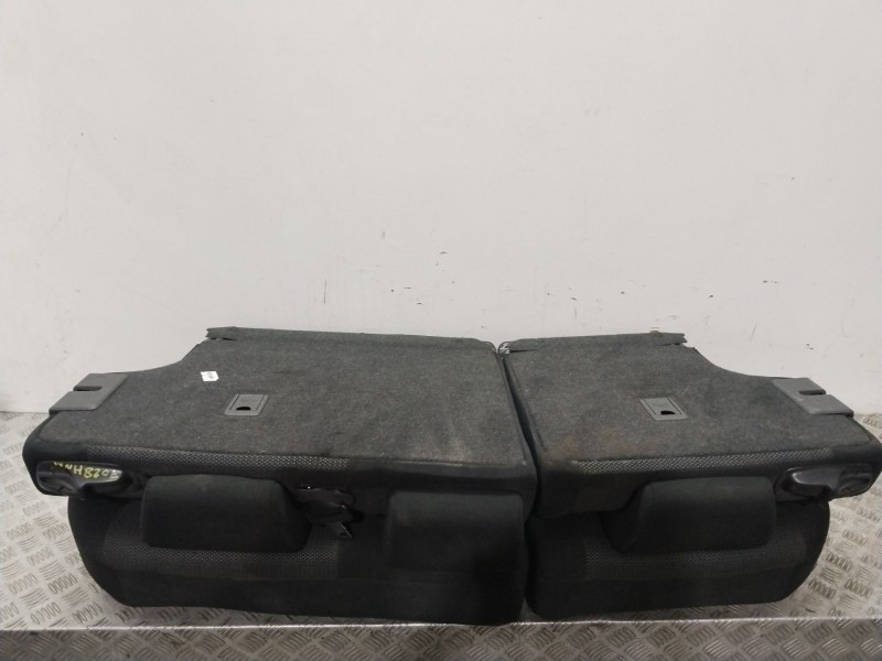 Recambio de asientos traseros para toyota auris (_e18_) 1.8 hybrid (zwe186_) referencia OEM IAM   