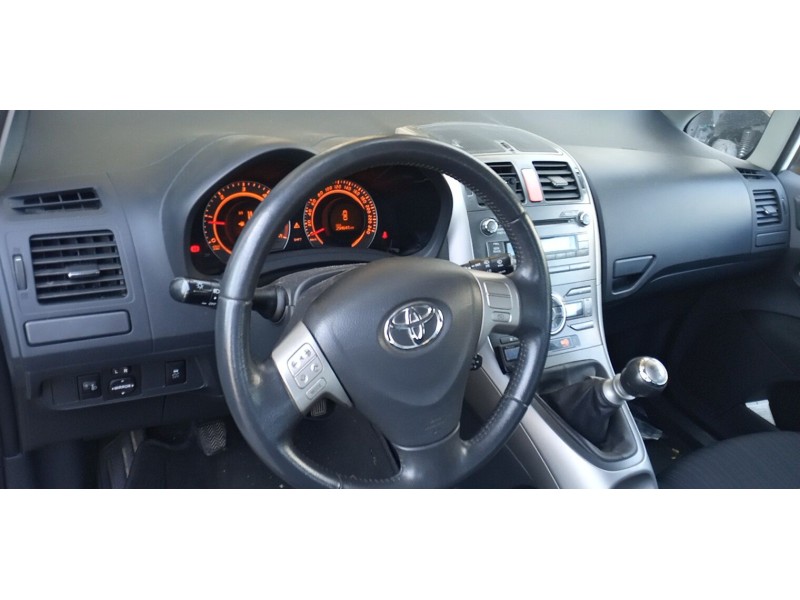 toyota auris (_e15_) del año 2007 toyota auris (_e15_) del año 2007