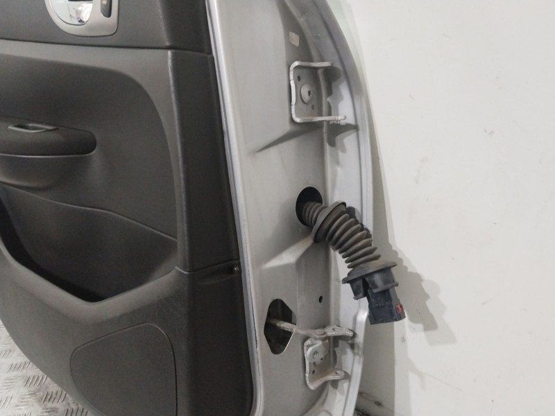 Recambio de puerta trasera izquierda para peugeot 307 (3a/c) 1.6 16v referencia OEM IAM 9006G9  PLATA