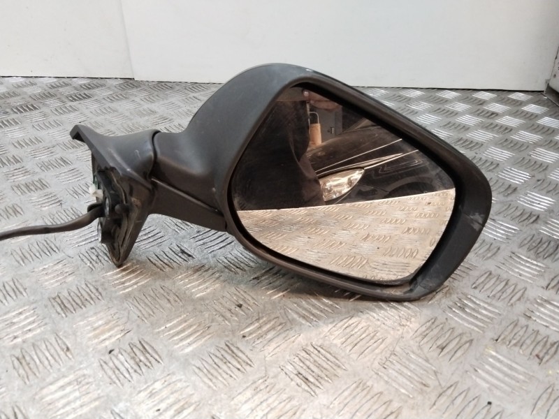 Recambio de retrovisor derecho para toyota auris básico referencia OEM IAM 3201301  
