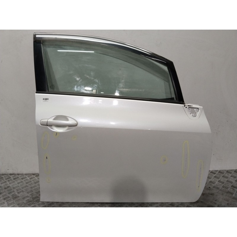 Recambio de puerta delantera derecha para toyota auris (_e18_) 1.8 hybrid (zwe186_) referencia OEM IAM 6700102260  BLANCO