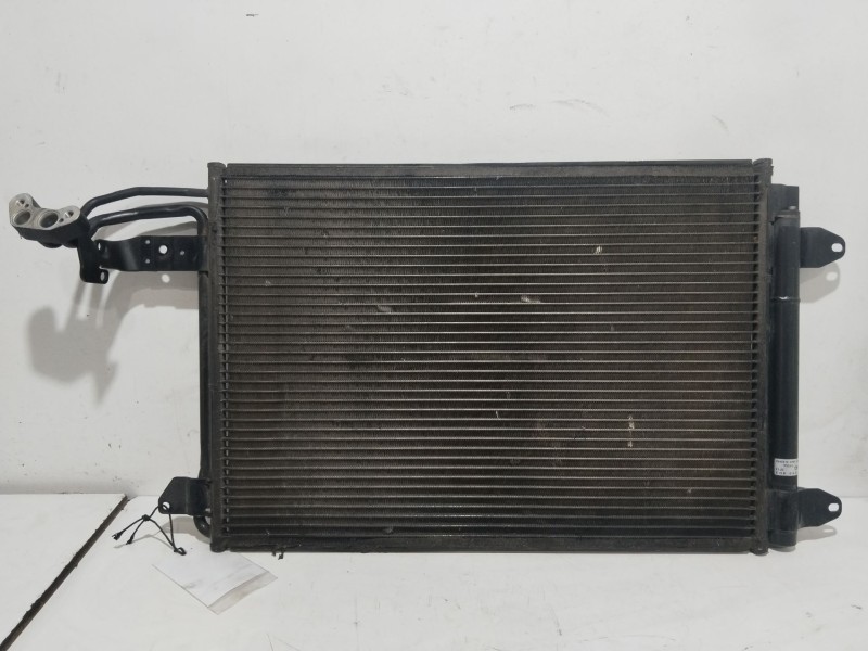 Recambio de condensador / radiador aire acondicionado para volkswagen polo (9n1) highline referencia OEM IAM 1K0820411G  