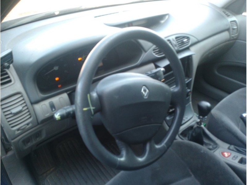 renault laguna ii (bg0) del año 2001 renault laguna ii (bg0) del año 2001