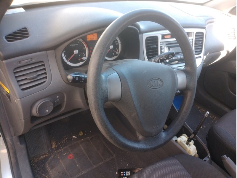 kia rio del año 2006