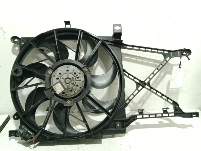 Recambio de electroventilador para opel astra h berlina elegance referencia OEM IAM 0130303314  
