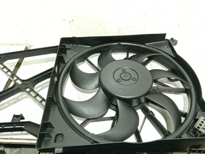 Recambio de electroventilador para opel astra h berlina elegance referencia OEM IAM 0130303314  
