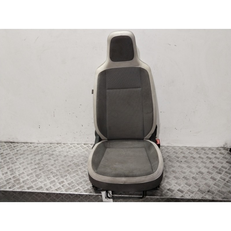 Recambio de asiento delantero derecho para volkswagen up! (121, 122, bl1, bl2, bl3, 123) e-up referencia OEM IAM 2383220  