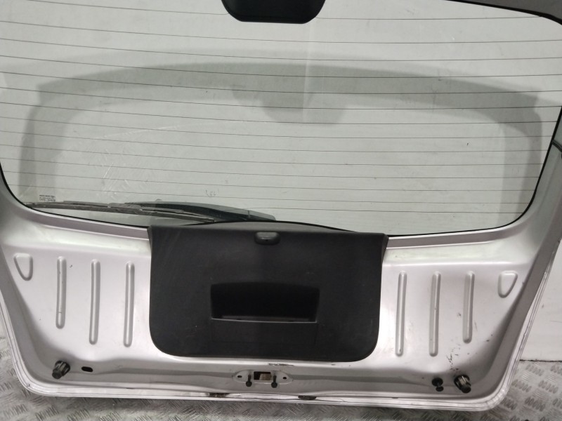 Recambio de porton trasero para dacia sandero ambiance referencia OEM IAM 901006269R  GRIS