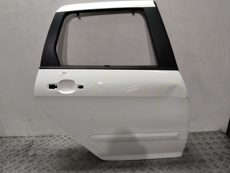 Recambio de puerta trasera derecha para peugeot 308 sw active referencia OEM IAM 9805267480 BLANCO 