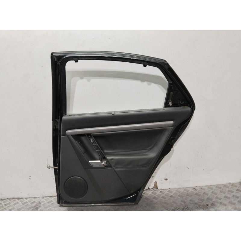 Recambio de puerta trasera derecha para opel vectra c berlina elegance referencia OEM IAM 93175837 NEGRO 