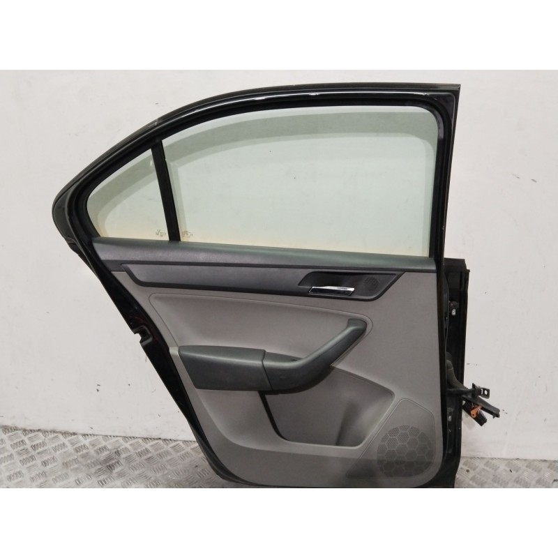 Recambio de puerta trasera izquierda para seat toledo iv (kg3) 1.6 tdi referencia OEM IAM 5JA833051C  AMARILLO