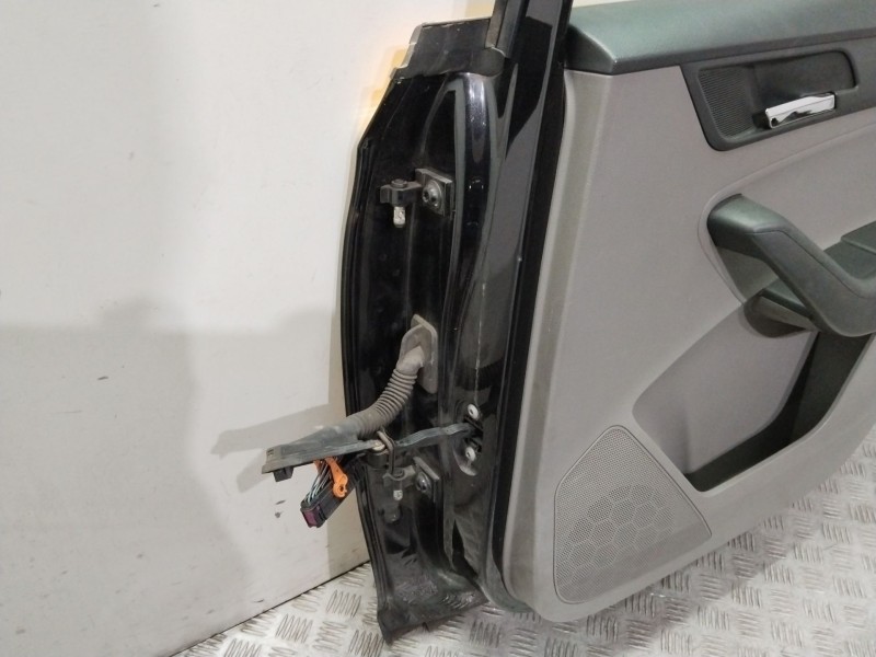 Recambio de puerta trasera derecha para seat toledo iv (kg3) 1.6 tdi referencia OEM IAM 5JA833052C  AMARILLO