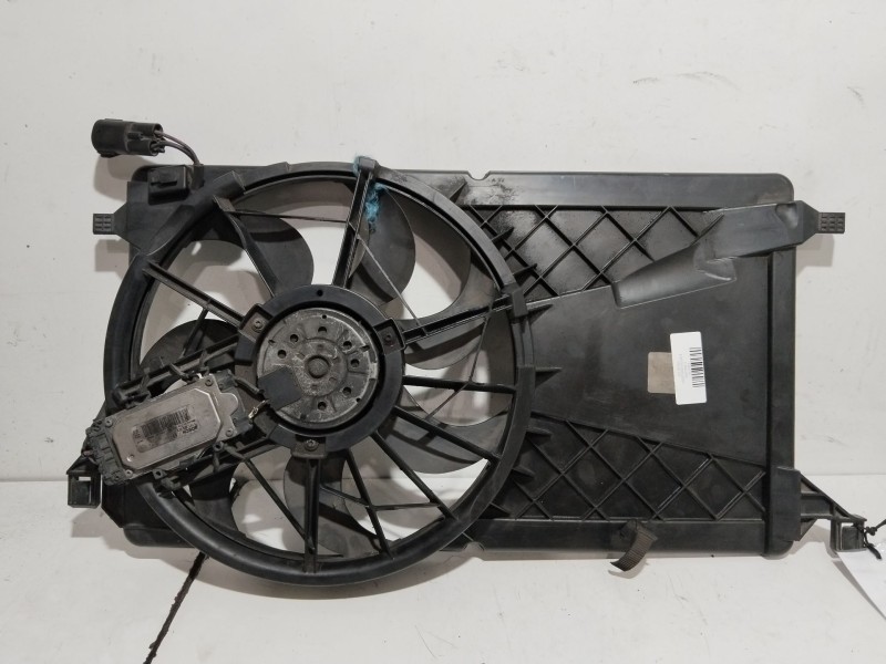 Recambio de electroventilador para volvo c30 1.6 diesel cat referencia OEM IAM 3136613305  