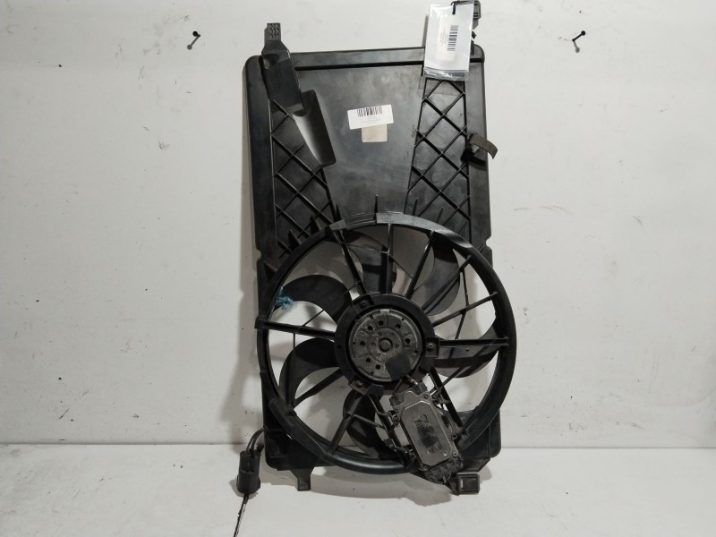 Recambio de electroventilador para volvo c30 1.6 diesel cat referencia OEM IAM 3136613305  