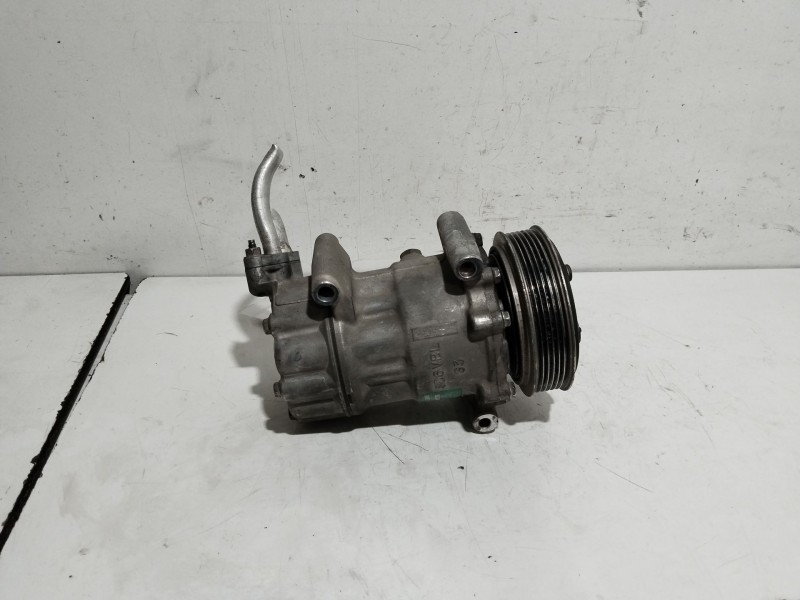 Recambio de compresor aire acondicionado para peugeot 206 berlina x-line clim referencia OEM IAM SD6V121449  
