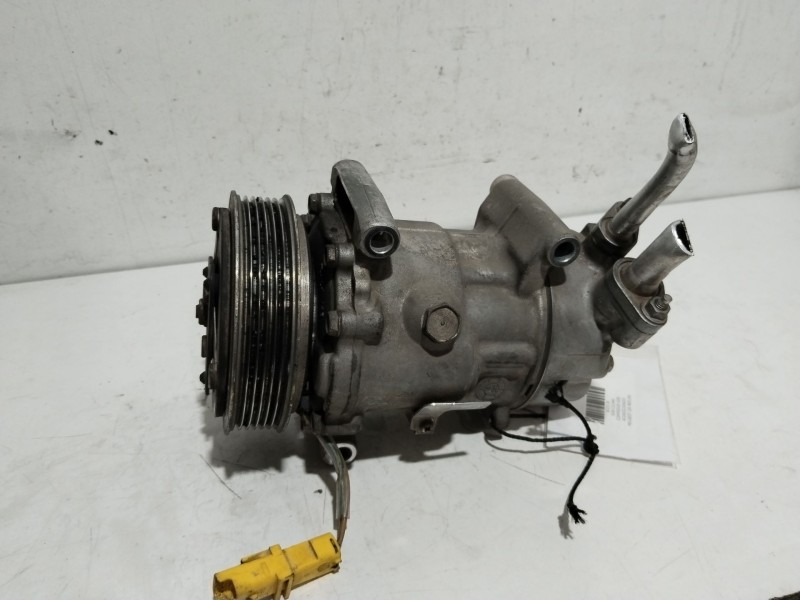 Recambio de compresor aire acondicionado para peugeot 206 berlina x-line clim referencia OEM IAM SD6V121449  