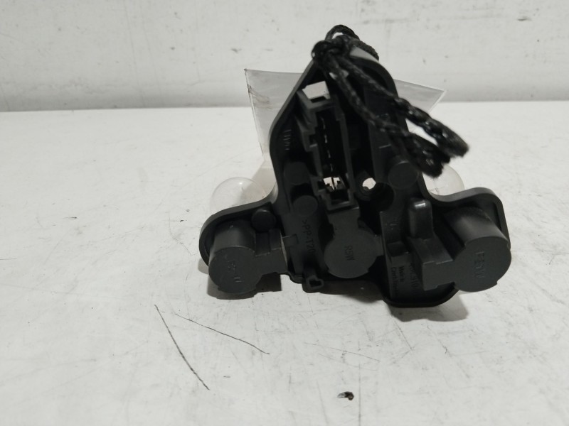 Recambio de portalampara piloto trasero izquierdo para seat toledo iv (kg3) 1.6 tdi referencia OEM IAM 18491001  