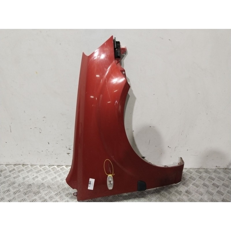 Recambio de aleta delantera derecha para kia rio ii (jb) 1.5 crdi referencia OEM IAM 663211G350  ROJO