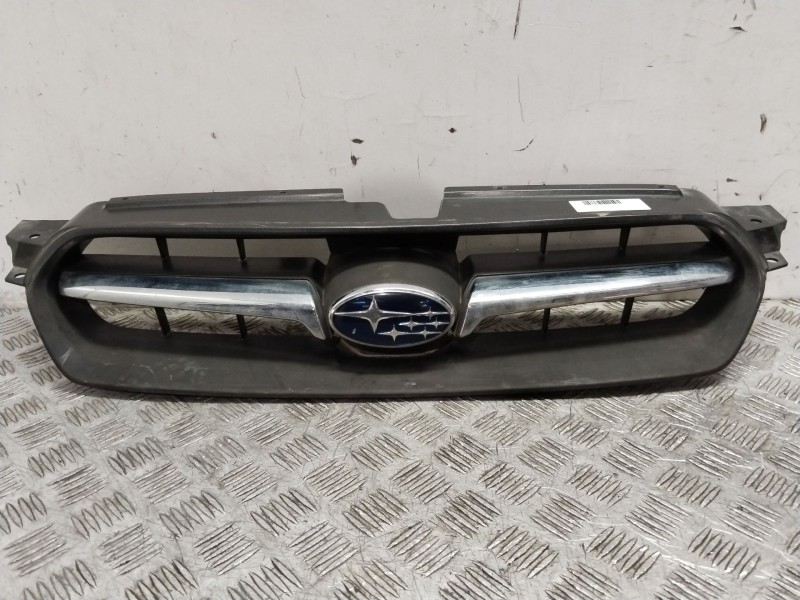 Recambio de rejilla delantera para subaru legacy iv (bl) 2.0 awd (bl5) referencia OEM IAM 91121AG010  