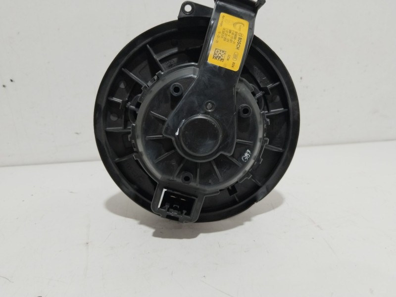 Recambio de motor calefaccion para volkswagen up! (121, 122, bl1, bl2, bl3, 123) e-up referencia OEM IAM 0016608801  