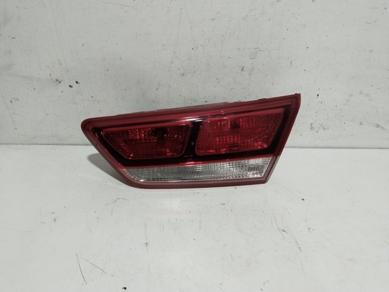 Recambio de piloto trasero derecho para kia optima concept referencia OEM IAM 92404D4  