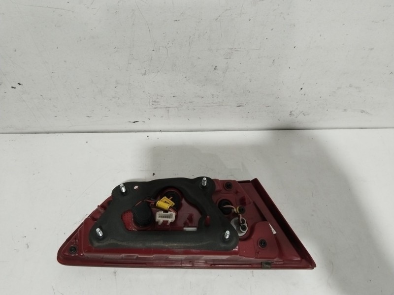 Recambio de piloto trasero derecho para kia optima concept referencia OEM IAM 92404D4  