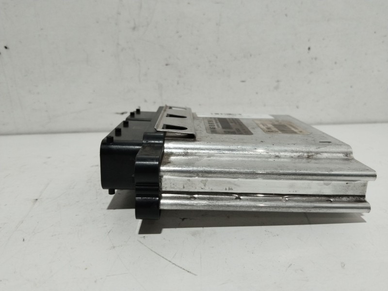 Recambio de centralita motor uce para volkswagen up! (121, 122, bl1, bl2, bl3, 123) e-up referencia OEM IAM 0EA907309B  0261S089