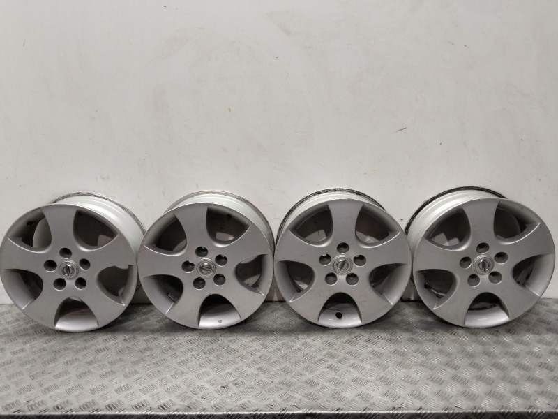 Recambio de juego llantas aluminio 16 pulgadas para nissan primera berlina (p12) acenta referencia OEM IAM   16X61/2JJ40