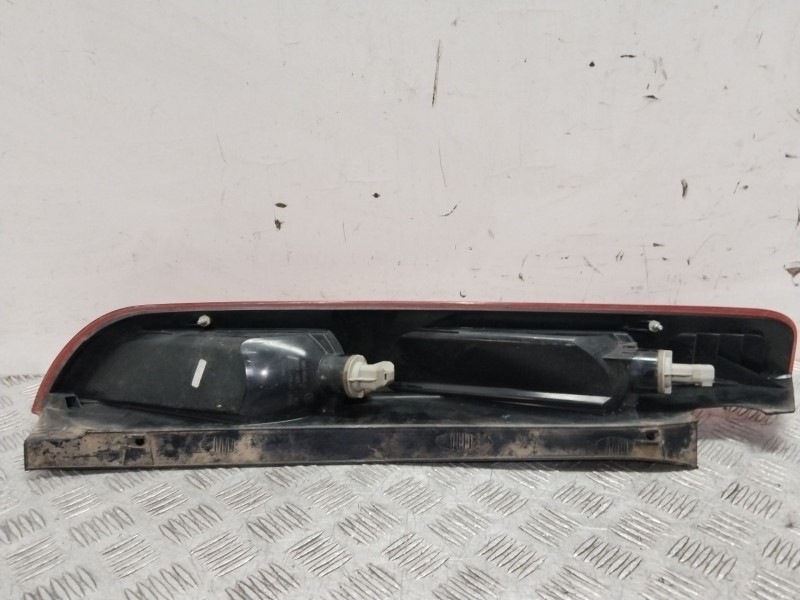 Recambio de piloto trasero derecho para ford focus berlina (cap) ghia referencia OEM IAM 4M5113404A  