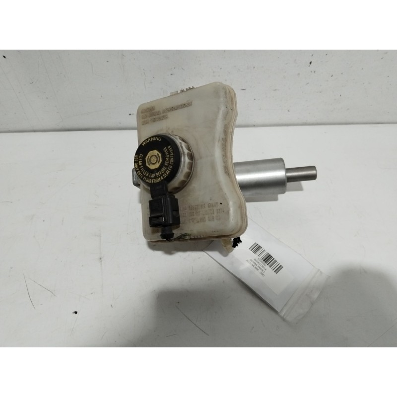 Recambio de bomba freno para audi a4 ber. (b8) básico referencia OEM IAM 8K0611301A  