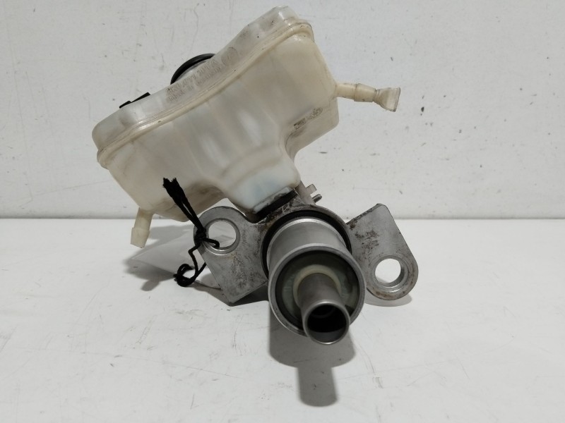 Recambio de bomba freno para audi a4 ber. (b8) básico referencia OEM IAM 8K0611301A  